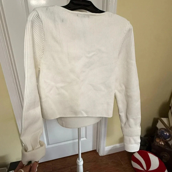 BNWT white ribbed knit sweater by Forever 21 - Picture 3 of 11